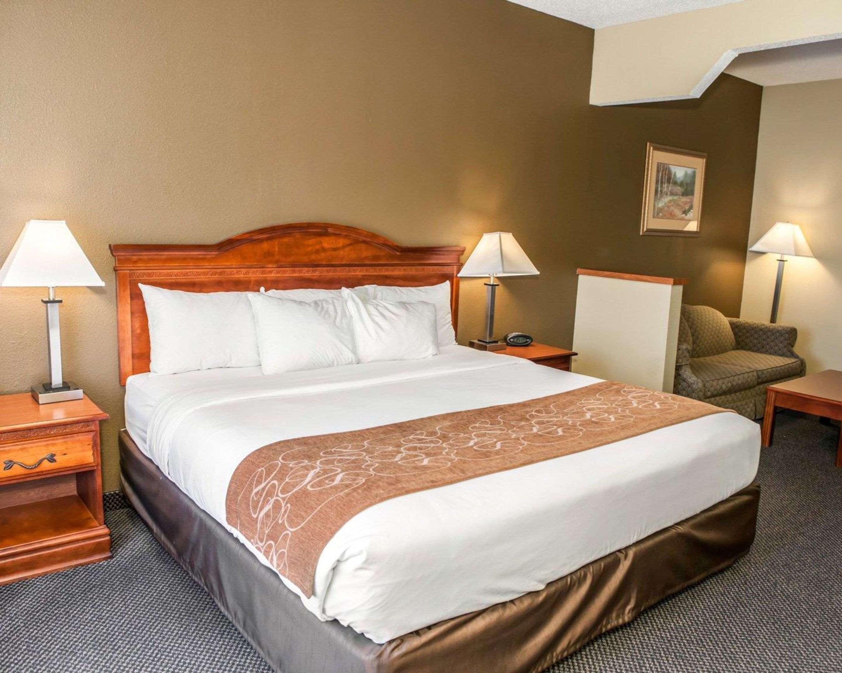 Comfort Suites Auburn Near I-69 Exterior foto